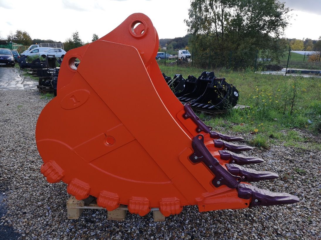 Godet carriere pour zx330 ou autres pelle 30 à 35 tonnes destockage_1