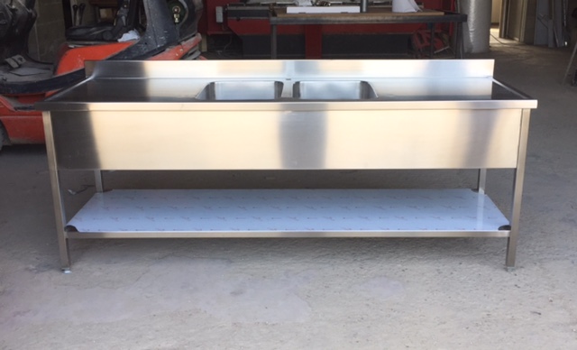 Plonge inox - 1 ou 2 bacs - égouttoir rainuré ou plat - avec étagère basse ou non_0