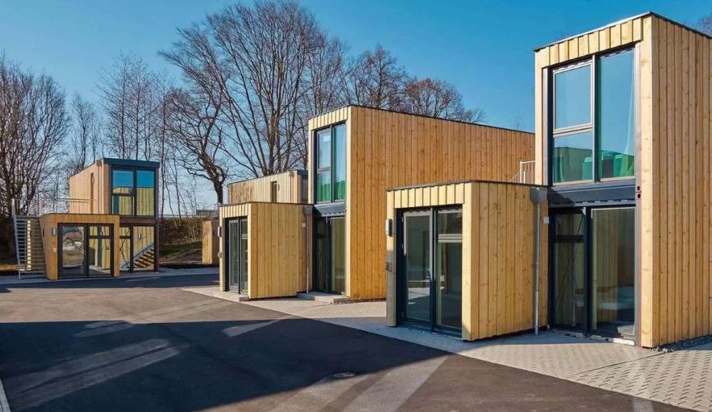 Bureau en container économique et respectueuse de l'environnement pour crèches et mairies_0