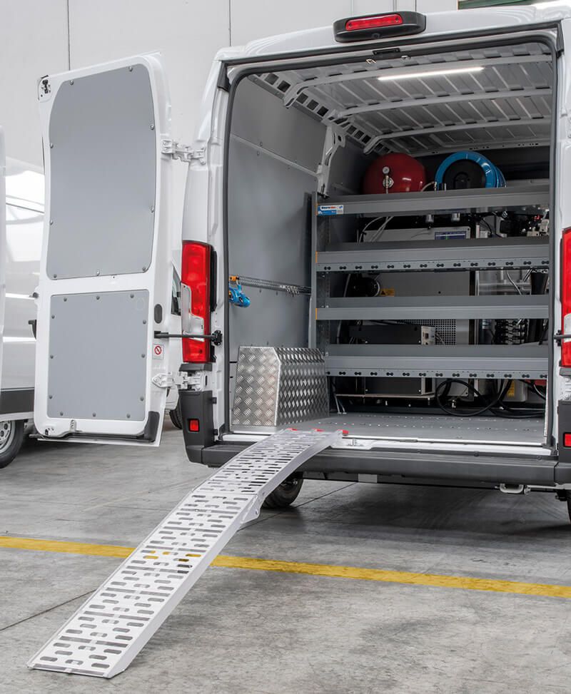 Rampe de chargement pliable en aluminium - Store Van - capacité maximale 340 kg pour fourgon, motos et cyclomoteurs_0