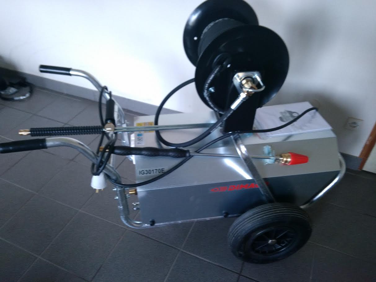 Nettoyeur haute-pression Dimaco SIG 30/170 TE triphasé - 170 bar - 30 l/min - flexible 20 m sur enrouleur_0