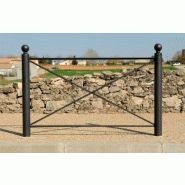 Barrière urbaine design Classico Luxe - longueur 1500 mm - hauteur 1000 mm - choix de couleur sur nuancier RAL_0