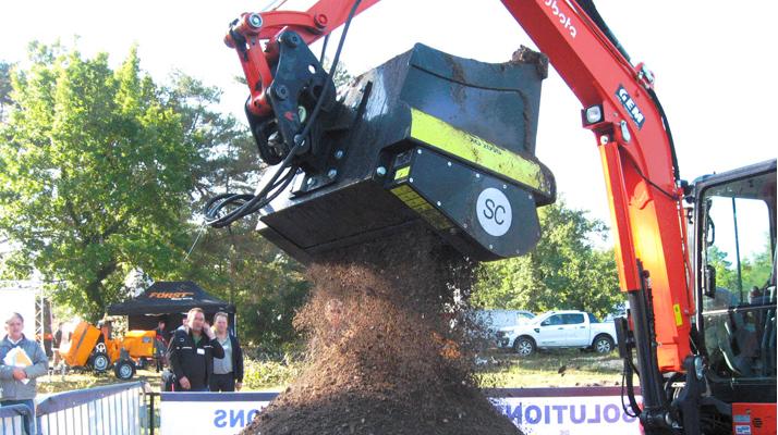 Godet cribleur pour compost