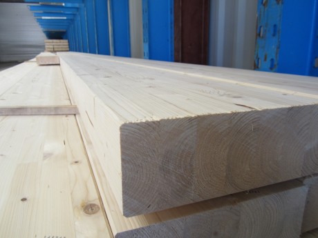 Poutre vieux bois non traité section 10 à 14cm longueur 8M