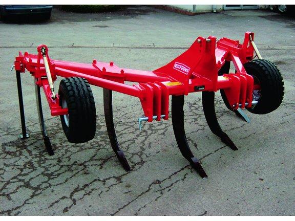 Sous-soleur SS 400 300+ 2x50 - 7 dents - Quivogne, largeur 4m, châssis robuste et options disponibles_0