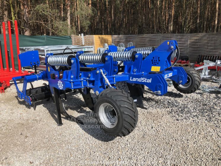 Décompacteur non stop double rouleau avec attelage porté arrière - Landstal_0