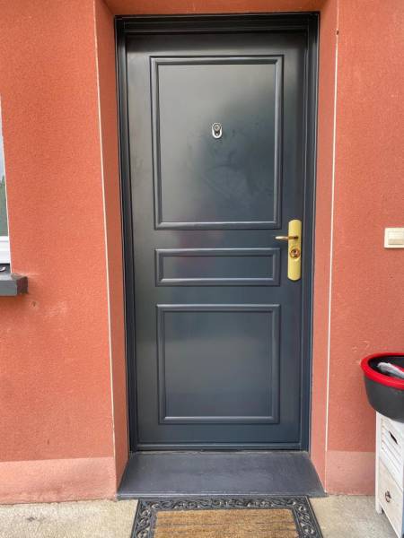 Bloc-porte Valente - Sécurisation domicile et entreprise avec solutions adaptées_0