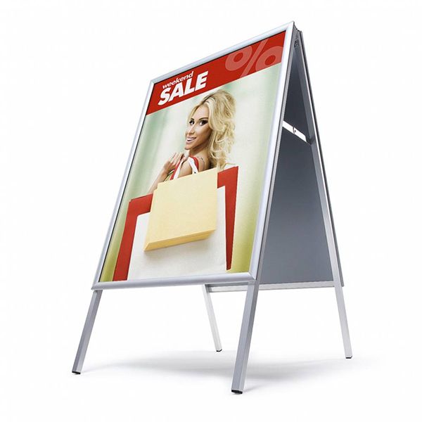 Stop trottoirs personnalisé double face A2 - Print Signa - 420x594 mm - Profilés aluminium et protection anti-reflet_0