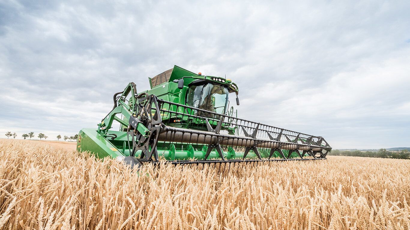 T560 moissonneuse-batteuse John Deere - 285 kW / 387 ch - Moteur PowerTech PSS 9 l et chenilles à empreinte élargie_0