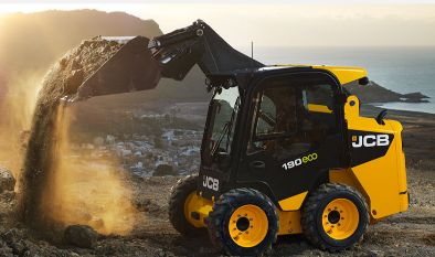 JCB 190 - Mini-chargeuse compacte 3200 kg - Levage vertical et moteur Diesel Kohler 46 kW_0