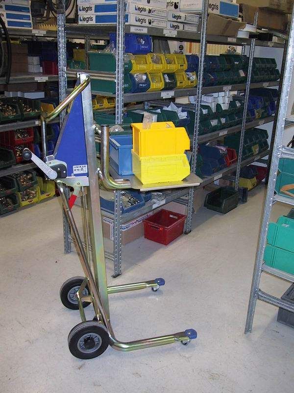 Diable de manutention - Élévateur manuel pour charges jusqu'à 120 kg - Élévation jusqu'à 1100 mm_1