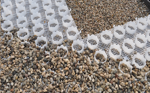 Dalle de parking en gravier - GEOGRAVEL - base micro-perforée et haute résistance_0