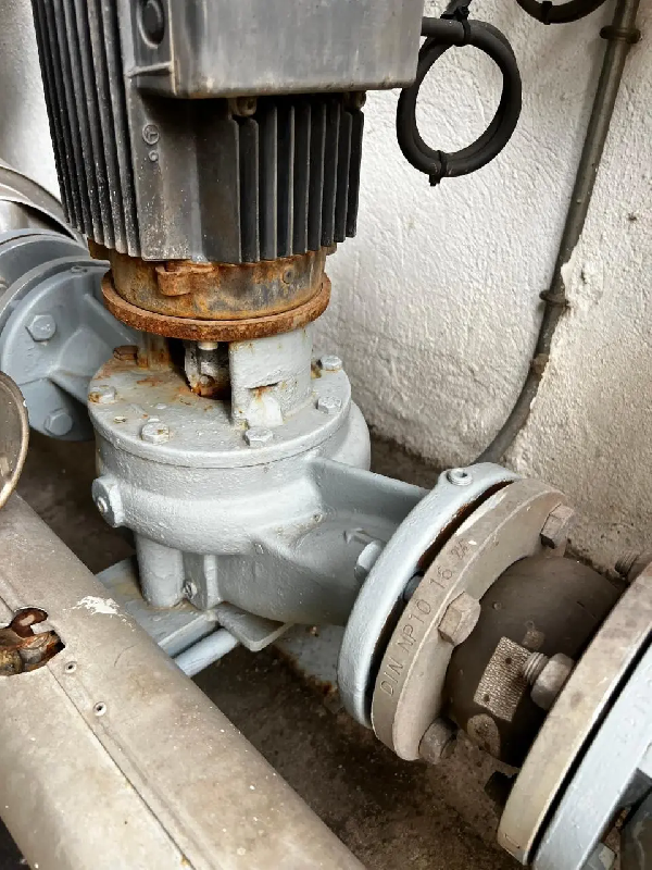 Pompe centrifuge en ligne grundfos lp 65-125/128 a-f-a-bube 37 m3h d'occasion - référence : c9872_0