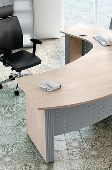 Bureau de direction stylé en bois et métal - piétements cannelés - courbe et généreux_0