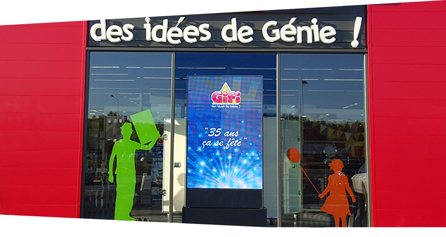 Totem lumineux écran à LED full color - Pitch P3 à P6 - spécial extérieur - vitrine ou mural_0