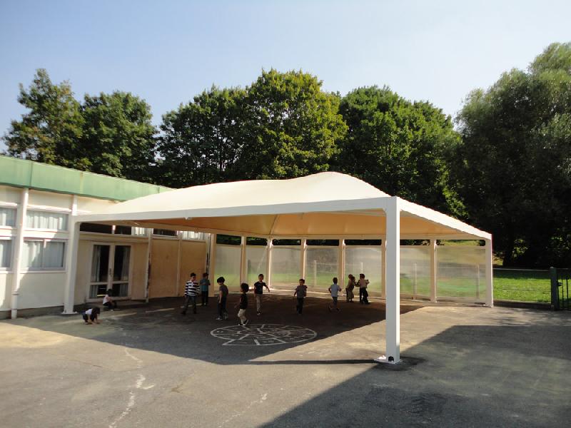 Préau d'école - Abri Orion avec adjonction de cloisons et accouplement aux bâtiments_0