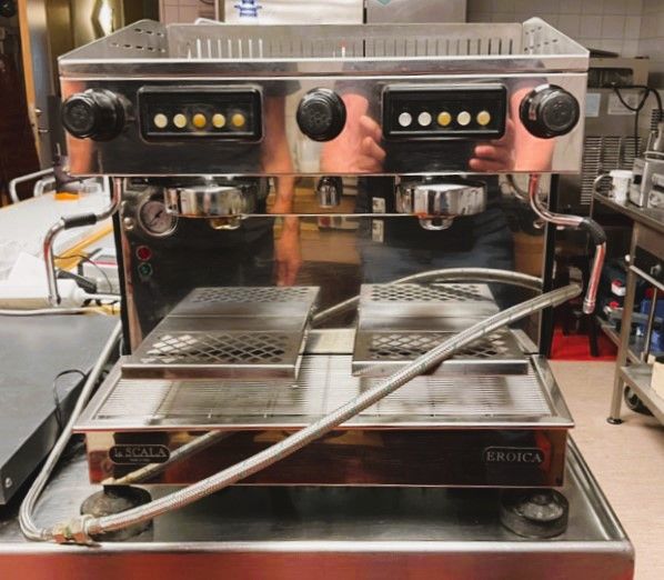 Machine compacte à expresso professionnelle Eroica La Scala automatiques 2 groupes_0