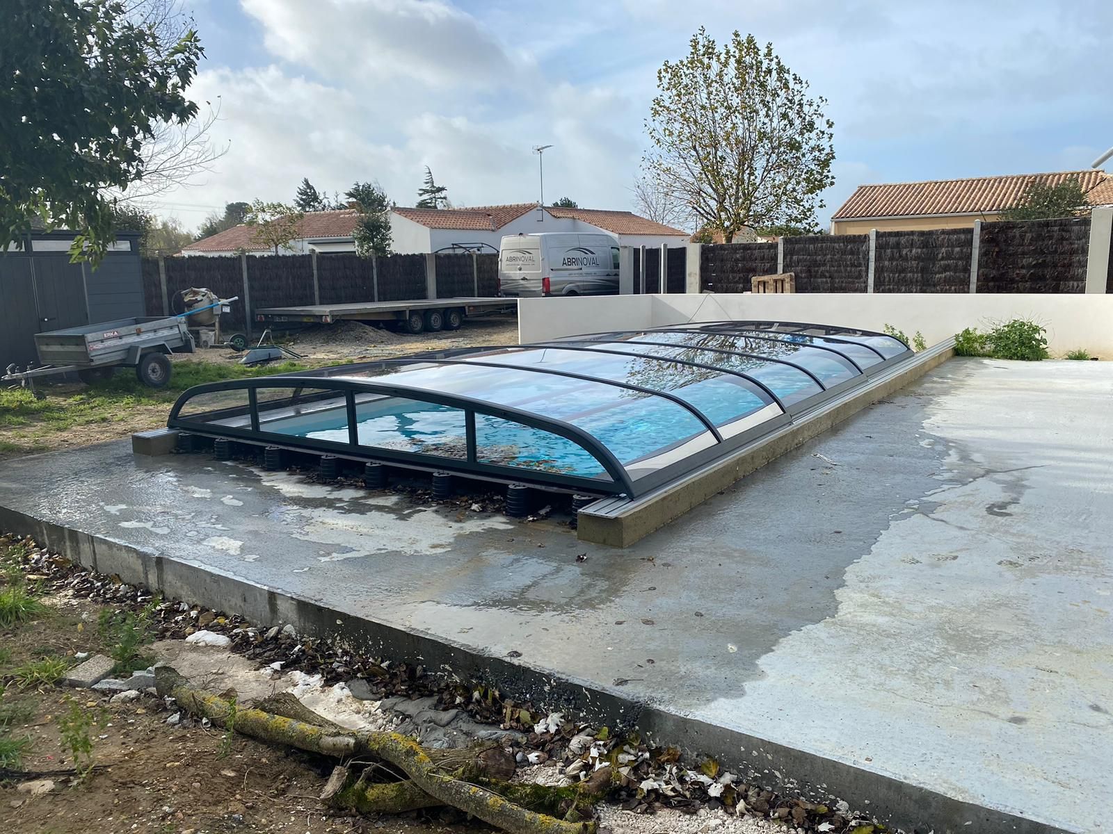 Abri de piscine arrondi optic_1