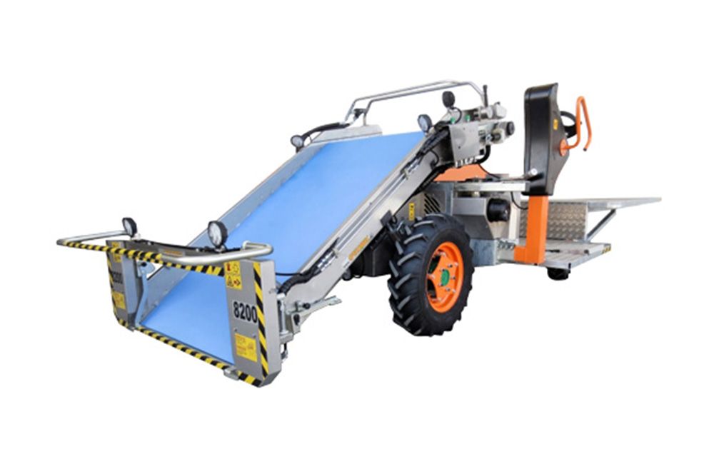 Récolteuse de légumes 8200 Foglia - Ortomec SRL - largeur de la tête de récolte 130 à 180 cm - transmission hydraulique et chariot élévateur pour palettes_0