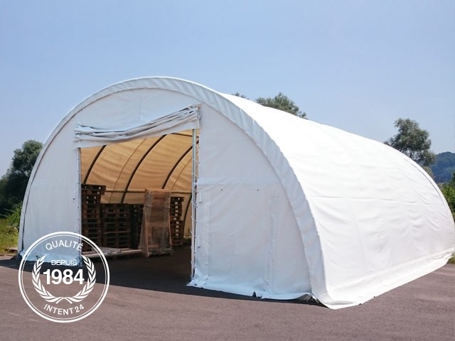 Tunnel de stockage / fermé / structure en acier / couverture en pvc / porte / fenêtre / pignon / 20 x 9.15 x 4.5 m_0