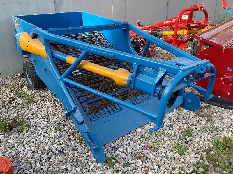 Arracheuse maraîchère / légumière Agromet - aligneuse 2 rangs 1 tapis - Occasion - soc 1m40 - tapis 1m20_0