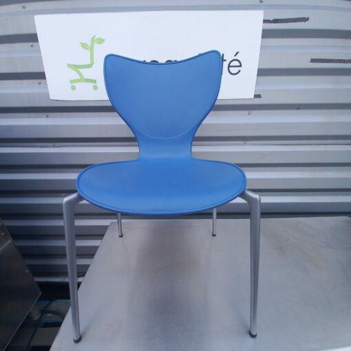 Chaise empilable Gorka en polyamide - Akaba d'occasion - Design ergonomique et haut de gamme par Jorge Pensi_0