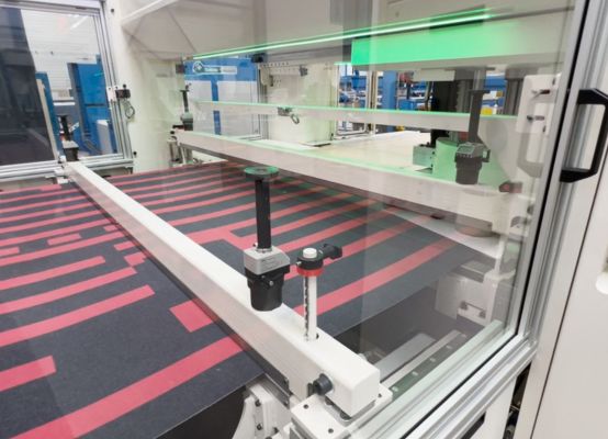 Système d'amenage matière automatique - Suteau Anver - alimentation pour découpe ou transformation_1