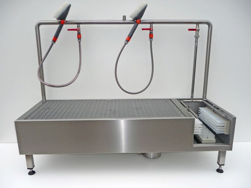 Lave botte avec cuve de saleté_1