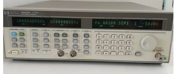 83752a - generateur de signaux  synthetises a balayage - keysight technologies (agilent / hp) - 10 mhz - 20 ghz_0