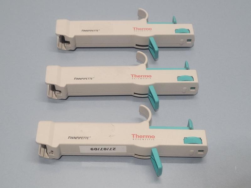 Lot de 3 Thermo Scientific Pipette Finnpipette Stepper 4540 10 à 5 000 µL_0