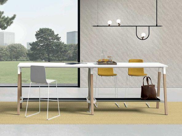 Table haute Altare avec pietement bois massif verni 4 dimensions disponibles_0