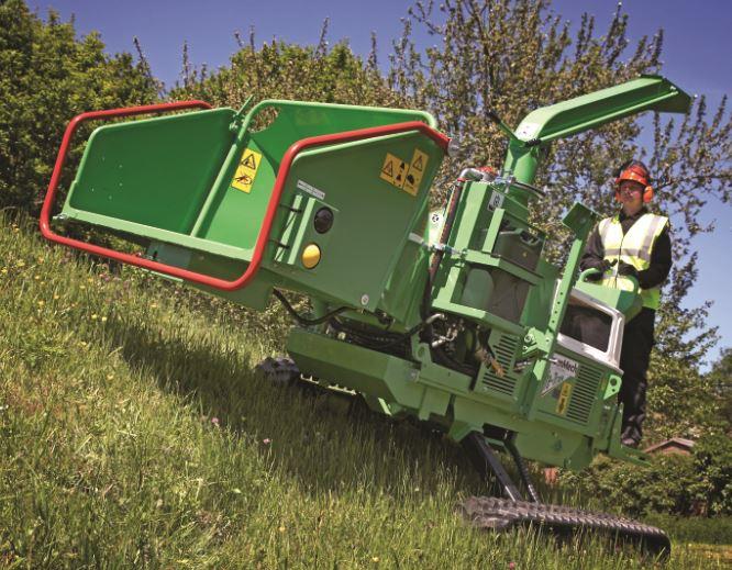 Broyeur de végétaux - SafeTrak 19-28 - moteur diesel Kubota 4-cyl. 48CV - système breveté Disque-Lame et No-Stress_0
