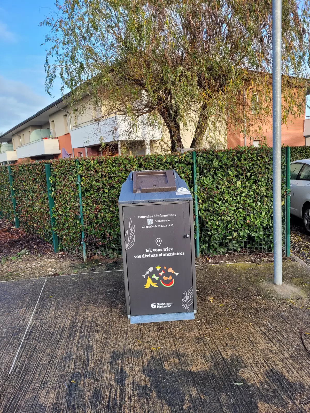 Abri-bac motorisé En acier & Polycarbonate_0