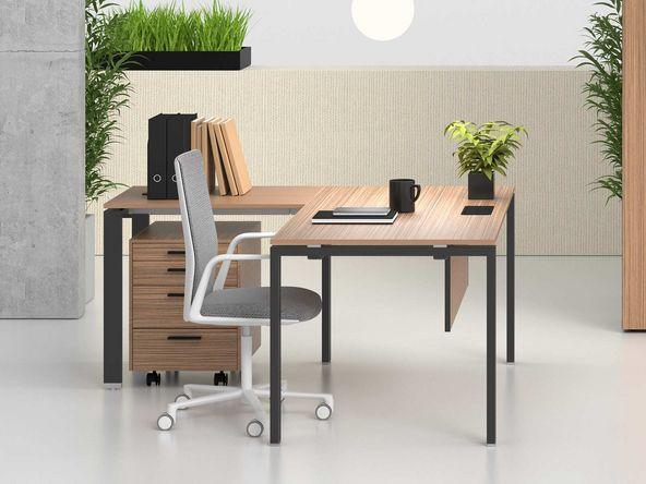 Bureau individuel Prepsto pieds noir plateau finition bois_0