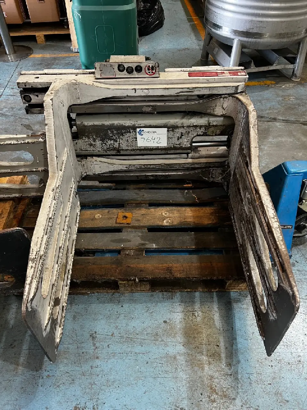 Pinces à fût toro d'occasion_0