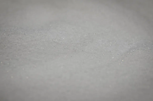 Corindon blanc : abrasif en oxyde d'aluminium, est idéal pour le nettoyage des surfaces délicates comme l'inox, le verre et l'aluminium_0