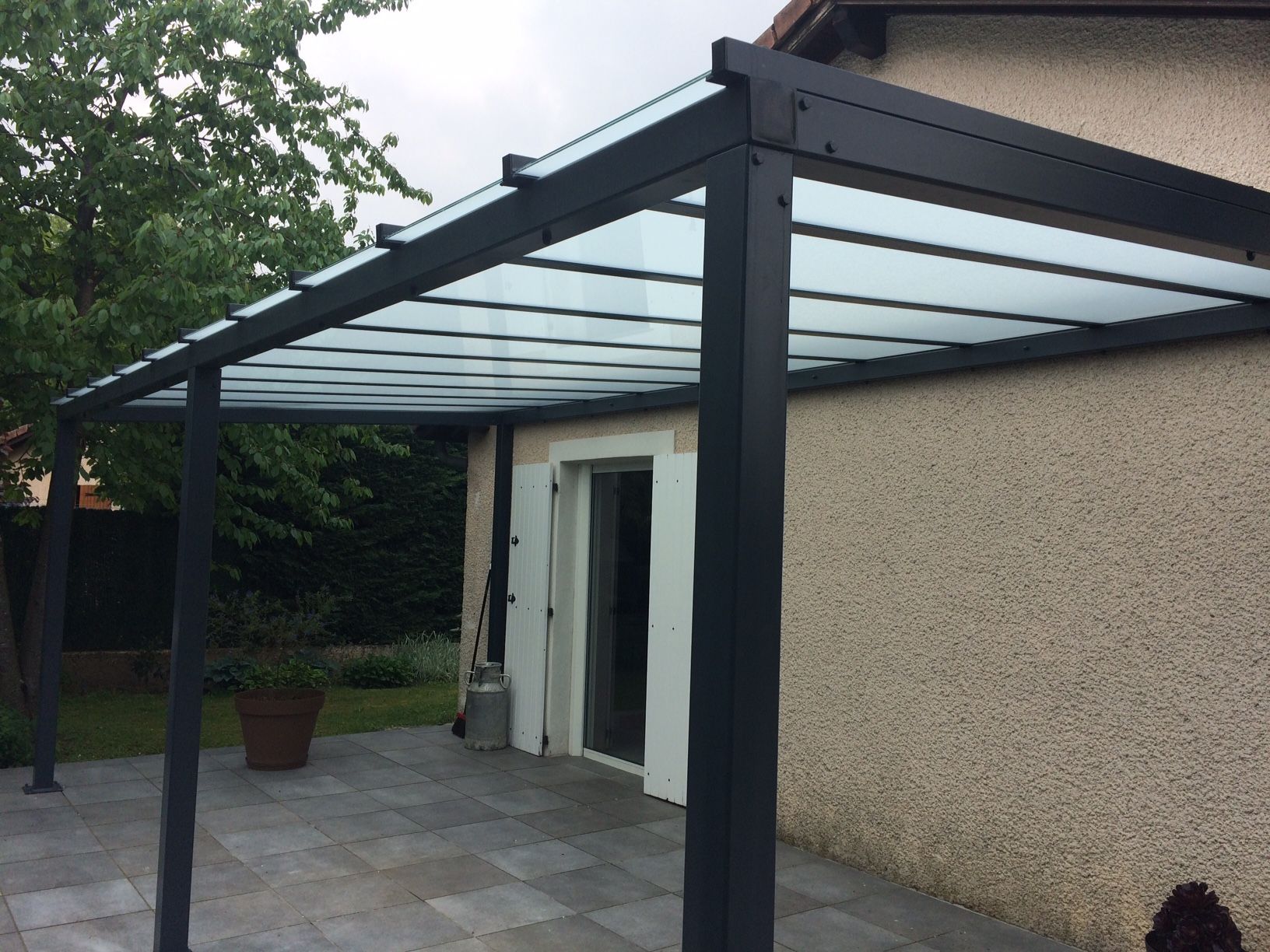 Pergolas avec couverture en verre - utilisation pour particuliers et professionnels_0