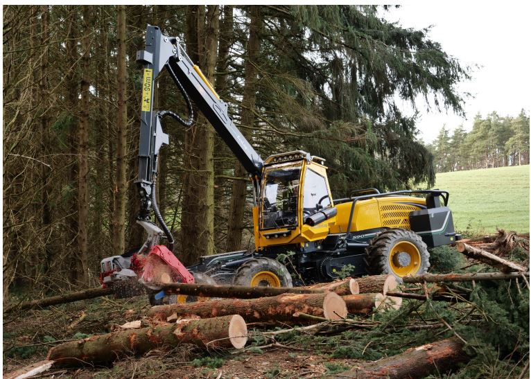 Abatteuse à roues avec une puissance de 320cv et une force de levage de 310knm, pour l'exploitation des plus gros bois - eco log 590_0