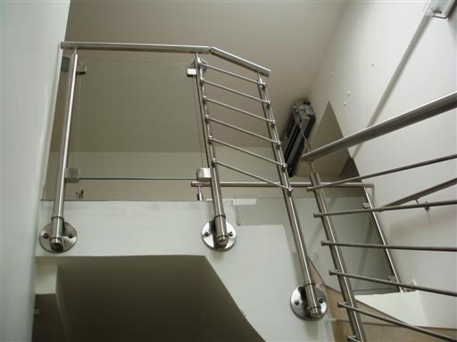 Garde-corps inox 309 QR - verre et lisses en inox_0