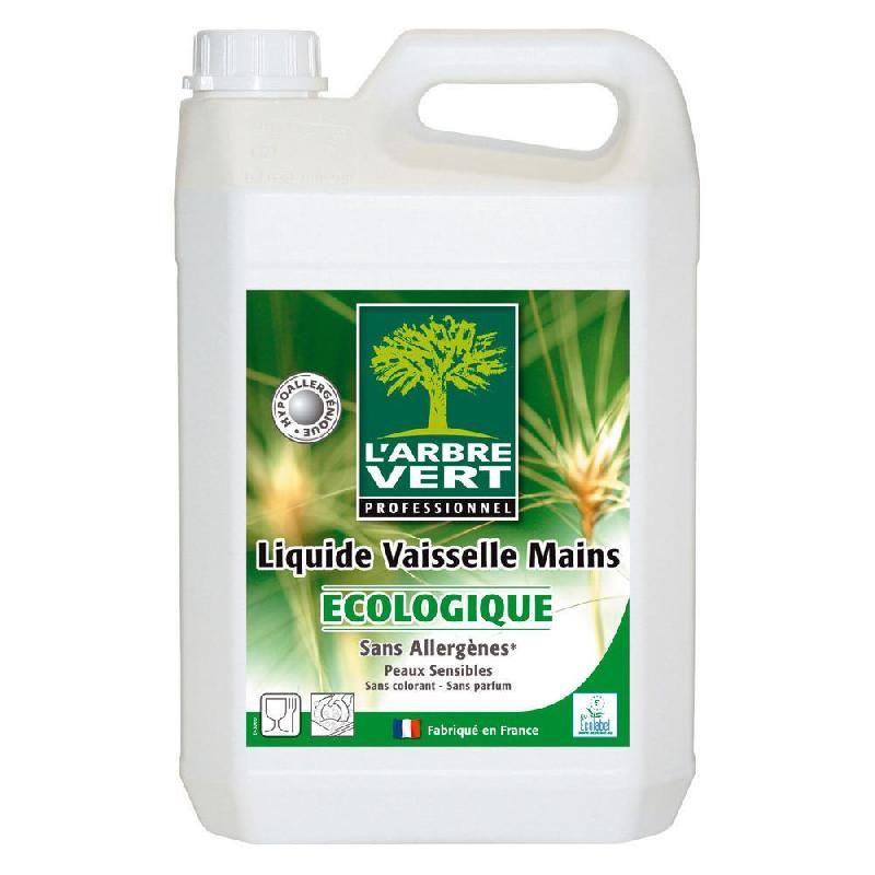 Produit vaisselle et mains l'arbre vert