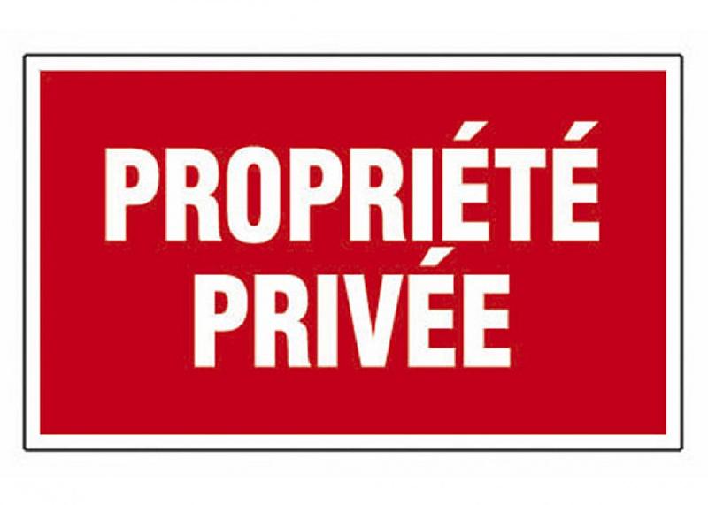 Plaque propriété privée en plastique - 33x20 cm - Plastifiée - Fixation à vis_0