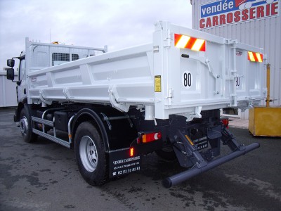 VL Bibenne 16T - Tribenne, benne arrière personnalisée avec porte hydraulique et options variées_0