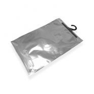Sachet en plastique avec crochet - DaklaPack - Transparent et argenté brillant - Épaisseur 87 microns - Réf. 23010_0