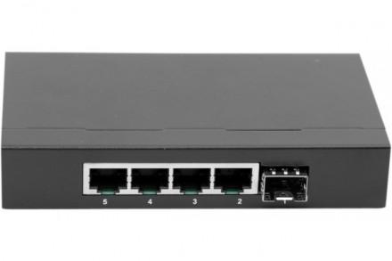 DEXLAN - Switch Gigabit 4 ports RJ-45 + 1 port SFP MiniGBiC compatible 1000SX/1000LX_0