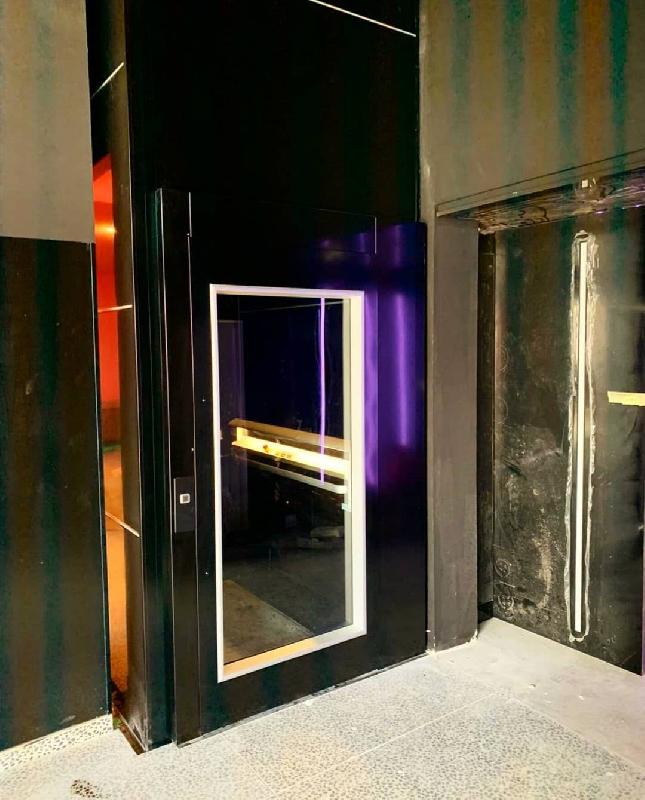 Installation sur mesure d'un élévateur vertical privatif intérieur à Marseille - ASA Accessibilité_0