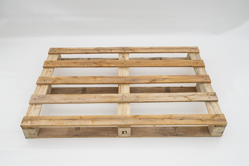 Palette en bois légère - 5 planches bord franc - Charge maximum 300 kg - 80x120 cm_0
