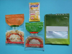 Sachet plastique avec zip pour le rangement des aliments frais, congelés, secs ou humides - cbs emballages_0