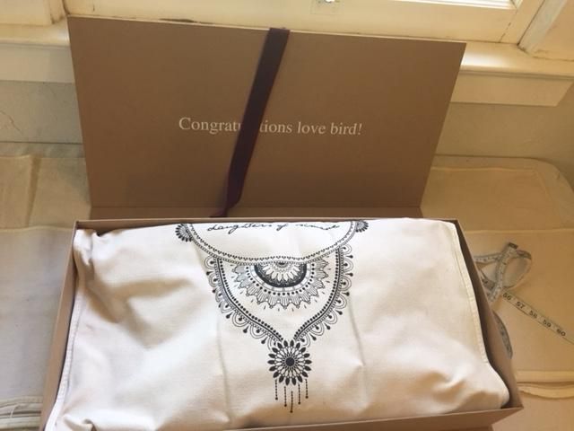 Emballage fait sur commande se pliant imprimé par papier de robe de mariage de logo de boîte-cadeau de métier - printedpaper-bags - 23.5*12*4_0