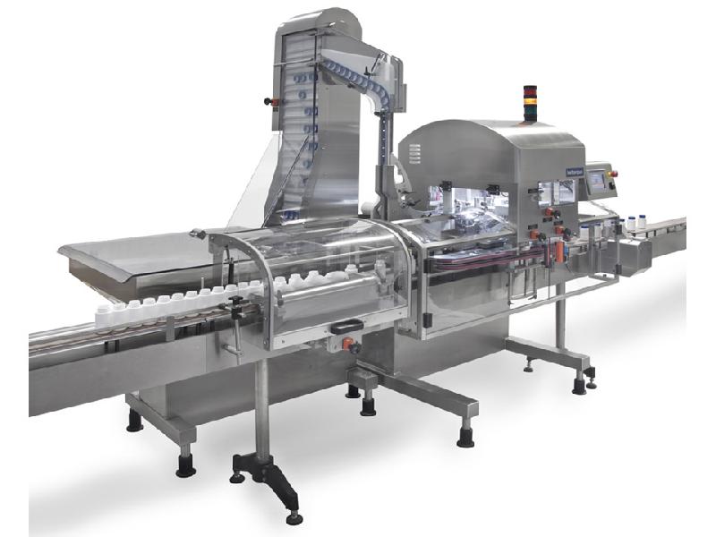 Bt-ic - bouchonneuse en ligne - beltorque® - haute vitesse avec serrage précis et système de courroies synchronisées_0