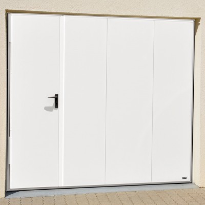 Porte de garage basculante isolée Lara - L2400 mm x H2000 mm - motorisée avec portillon_0